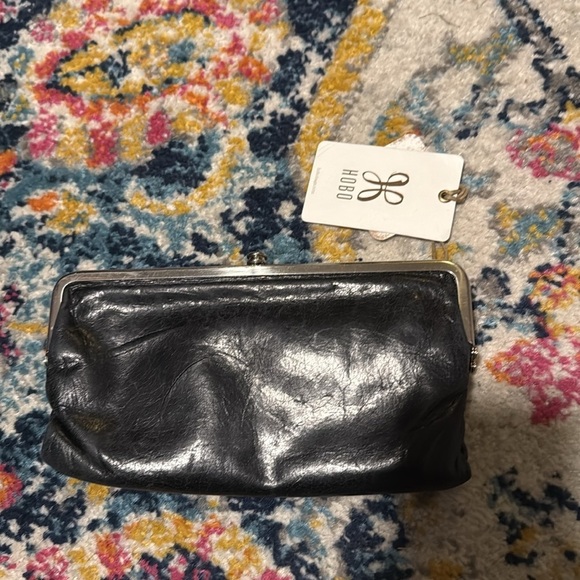 Hobo Lauren Vintage Hide Silver Frame Leather Wallet Clutch - Picture 3 of 9